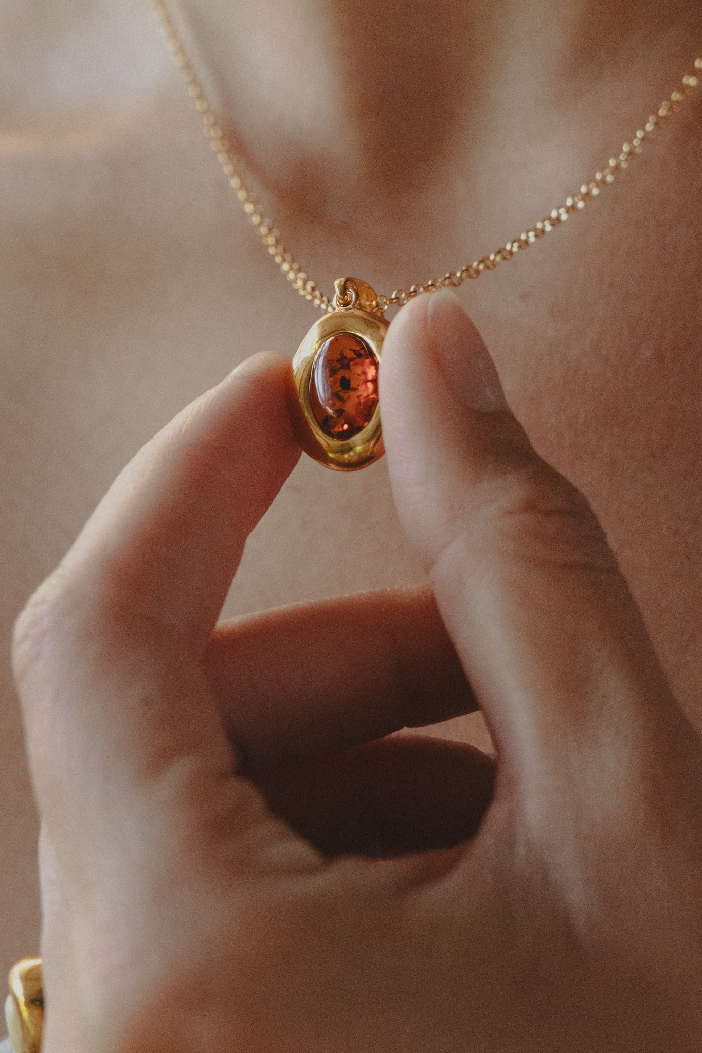 Golden Nectar Necklace – Cognac Amber